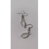 Şeffaf Beyaz Renkli Parlak Gümüş Aksesuarlı Kristal Şekil Sallantılı Epoksi Küpe Hediyelik thumbnail 6