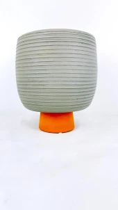 Bitki Tasarımı Antik Kendinden Ayaklı Toprak Saksı Saksılık Gri 19 cm thumbnail 1