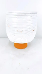 Bitki Tasarımı Antik Kendinden Ayaklı Toprak Saksı Saksılık Beyaz 19 cm thumbnail 3