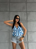 Beyaz Üzeri Mavi Çizgili Crop - 1