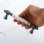 Mira Gerçek Porselen Beyaz Füme Çizgili 128 mm Mobilya Mutfak Kulp Çekmece Dolap Kulplar Kulpu Kulbu thumbnail 3