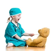 Doktor Kız Çocuğu - Kanvas Tablo thumbnail 1