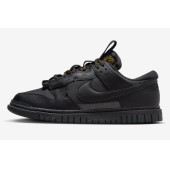 Nike Dunk Low Remastered 'Black/Metallic Gold' - 2