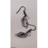 Şeffaf Renkli Siyah Simli Pullu Glitterli Aksesuarlı Kristal Şekil Sallantılı Epoksi Küpe Hediyelik thumbnail 7