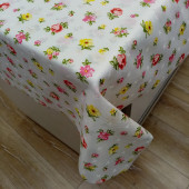 Hayat Home 120x140 Sarı Kırmızı Çiçek Desenli Polyester Dertsiz Masa Örtüsü - 1
