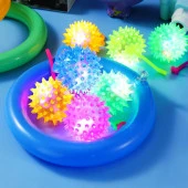 4 PCS FLASHING SPIKY LİGHT BALL 4 ADET SESLİ LED IŞIKLI KİRPİ YOYO TOP STRES OYUNCAĞI PİLLİ IŞIK thumbnail 3
