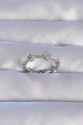 Pirinç Gümüş Renk Zirkon Taşlı Yonca Model Ayarlanabilir Yüzük - EBJ240714W25327 thumbnail 1