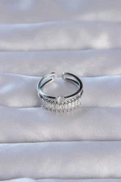 Pirinç Gümüş Renk Zirkon Taşlı Baget Su Yolu Model Ayarlanabilir Yüzük - EBJ240714W25343 thumbnail 2