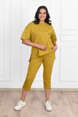 Kadın Yırtık Cep Detaylı Kısa Kollu Büyük Beden Kapri Eşofman Takım 8010-23 - 8