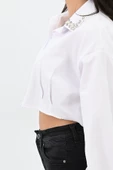 Kadın Yakası Taş Detaylı Crop Gömlek 1752-24 - 5