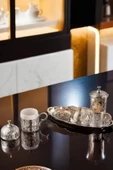 Ottoman Series Tepsili Gümüş Renkli Tek Kişilik Kahve Fincan Seti ve Su Bardağı 100 ml - 2