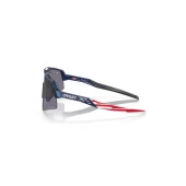 Oakley Sutro Lite Sweep Güneş Gözlüğü 946528 Amerikan Bayraklı TLD Blue ColorShift Prizm Grey thumbnail 6