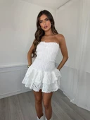 Beyaz Straplez Eteği Brode Kumaş Üstü Gipeli Mini Elbise - 1