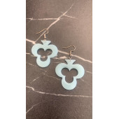 Buz Mavi Renkli Simli Sedefli Gümüş Aksesuar İskambil Sinek İçi Boş Şekil Küpe 4 cm Epoksi Hediyelik thumbnail 2