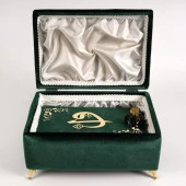 Çizgili Kutu Çeyizlik, Seccade + Tesbih + Kuran Hediye Seti (Çanta Boy, Kadife, Yeşil, Elif-Vav) thumbnail 4