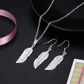 Gümüş Kaplama Tüy Şeklinde Sallamal Kolye Küpe Set - 3