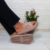 Akınalbella 408 Camel Renk Çapraz eva Hafif Rahat Bayan Terlik thumbnail 1