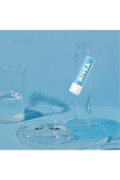 NIVEA Hydro Care Dudak Bakım Kremi 4.8gr, Gün Boyu Nemlendirici Ve Koruyucu, Spf15, Doğal Yağlar Içerir thumbnail 4