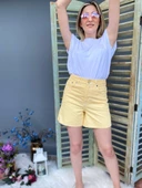 Kadın Kesik Paça Sarı Denim Şort thumbnail 1