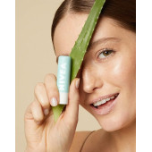 NIVEA Aloe Vera Dudak Bakım Peeling, Dudak Nemlendirici, Makyaj Bazı, E Vitamini ve Organik Aloe Vera İçeren Dudak Kremi, 4,8g - 5