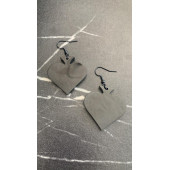 Parlak Siyah Renkli Siyah Aksesuarlı Maça Model 5 Cm Epoksi Küpe El Yapımı Hediyelik thumbnail 1