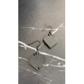 Parlak Siyah Renkli Siyah Aksesuarlı Maça Model 3 Cm Epoksi Küpe El Yapımı Hediyelik thumbnail 1