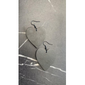 Parlak Siyah Renkli Siyah Aksesuarlı Kalp Kupa Model 5 Cm Epoksi Küpe El Yapımı Hediyelik thumbnail 7