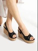 Feles Dolgu Mantar Taban Kadın Sandalet thumbnail 4