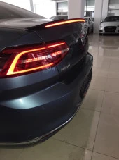 PASSAT B8 -B8.5 IÇIN UYUMLU LED SPOILER  (PIANO BLACK) thumbnail 3