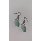 Parlak Buz Mavi Renkli Simli Sedefli Gümüş Aksesuarlı Kristal Şekil Sallantılı El Yapımı Epoksi Küpe thumbnail 1