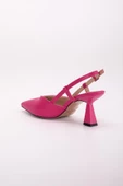Büyük Numara Yan Direkli V Yüzlü Cilt Fuşya Kadın Topuklu Ayakkabı thumbnail 5