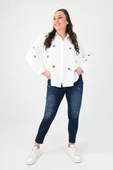 Kadın Büyük Beden Nakış Detaylı Gömlek 1724-1-24 - 6