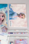 DEKOMUS LİSANSLI ELSA FROZEN 12 PARÇA KIRTASİYE SETİ ÇITÇIT DOSYA,OKUL ETİKETİ,SİLGİLİ KURŞUN KALEM,KALEMTRAŞ,BLOKNOT,RESİM DEFTERİ - 3