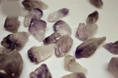 Ametist Taşı Ham Amorf Parçalar (2-4GRAM) thumbnail 3