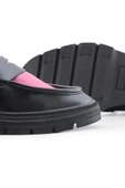 Siyaha Pembe Garni Günlük Kadın Loafer thumbnail 4