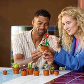 LEGO Icons Minik Bitkiler 10329 thumbnail 5