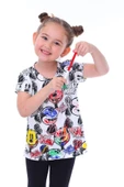 Summer Mickeyli Kız Çocuk T-shirt (BOYANABİLİR KALEMLERİ HEDİYE ! YIKAMA SONRASI LEKE BIRAKMAZ) - 4