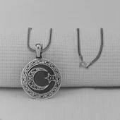 Gravür İşlemeli Siyah 925 Ayar Gümüş Büyük Boy Ay Yıldız Kolye thumbnail 1