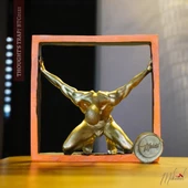 Düşünce tuzağı (sanatsal temsil, aşırı düşünen heykel, mücadele figürü) Mukemel tasarımları thumbnail 1