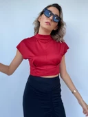 Kadın Kırmızı Crop Bluz thumbnail 6