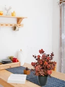 Nettenevime Yapay Çiçek Siyah Saksıda Okaliptus Şimşir Demeti Pudralı Pastel Bordo Dekoratif Yapay Bitki thumbnail 6