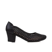 Trend Adımlar Siyah Baklava Desenli Taşlı Kadın Klasik Ayakkabı thumbnail 1