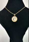 Gold Renk Büyük Boy Kararmaz ''C'' Harfli Kolye - 1