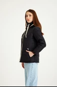 Günlük Şık Kapüşonlu Kışlık Kadın Şişme Mont thumbnail 2