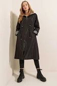 Kadın Bel Büzgülü Kapüşonlu Trençkot Siyah - 6