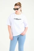 Kadın Baskılı Oversize T-Shirt Beyaz - 1