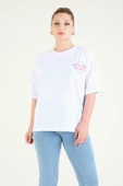 Kadın Baskılı Oversize T-Shirt Beyaz - 2