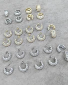 Zarif Beyaz Taşlı Kalın Gümüş Halka Küpe thumbnail 5