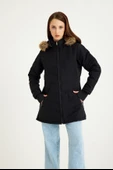 Kışlık Eldivenli Kapüşonlu Kürklü Kadın Şişme Mont thumbnail 6