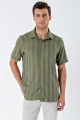 Koyu Haki Kısa Kollu Desenli Armürlü Sert Yaka Cepsiz Klasik Comfort Fit Gömlek 1004230204 thumbnail 1